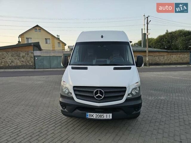 Білий Мерседес Sprinter, об'ємом двигуна 2.99 л та пробігом 280 тис. км за 35900 $, фото 2 на Automoto.ua