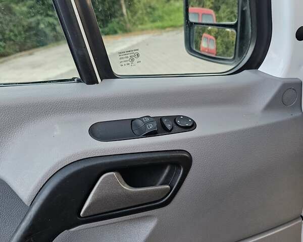 Білий Мерседес Sprinter, об'ємом двигуна 2.99 л та пробігом 280 тис. км за 35900 $, фото 14 на Automoto.ua