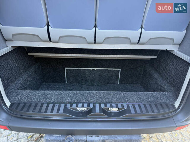 Белый Мерседес Sprinter, объемом двигателя 3 л и пробегом 312 тыс. км за 63800 $, фото 62 на Automoto.ua