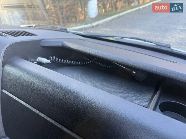 Белый Мерседес Sprinter, объемом двигателя 3 л и пробегом 312 тыс. км за 63800 $, фото 30 на Automoto.ua