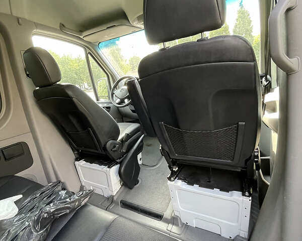 Белый Мерседес Sprinter, объемом двигателя 2.99 л и пробегом 199 тыс. км за 35000 $, фото 8 на Automoto.ua