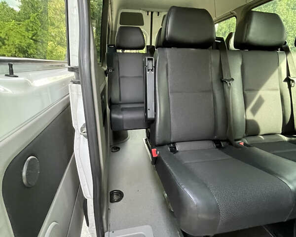 Белый Мерседес Sprinter, объемом двигателя 2.99 л и пробегом 199 тыс. км за 35000 $, фото 7 на Automoto.ua