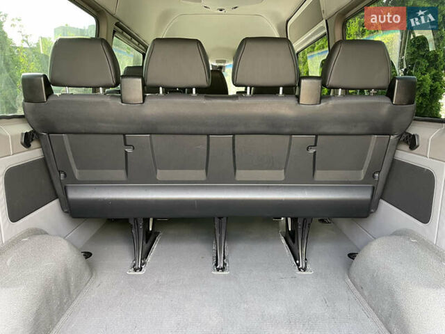 Белый Мерседес Sprinter, объемом двигателя 2.99 л и пробегом 199 тыс. км за 35000 $, фото 13 на Automoto.ua