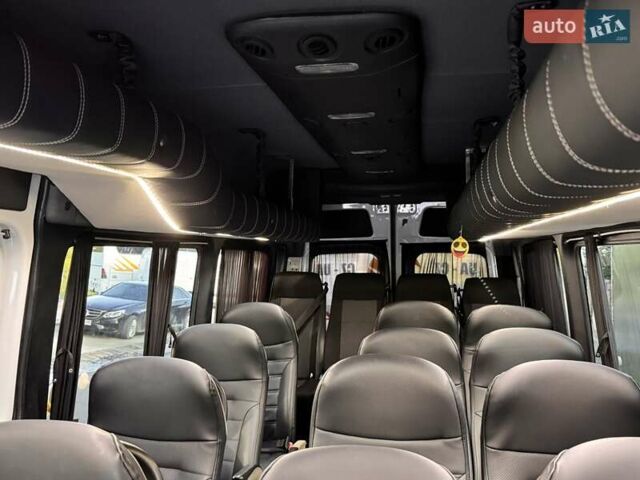 Белый Мерседес Sprinter, объемом двигателя 2.99 л и пробегом 40 тыс. км за 77500 $, фото 26 на Automoto.ua