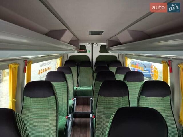 Белый Мерседес Sprinter, объемом двигателя 3 л и пробегом 331 тыс. км за 93800 $, фото 6 на Automoto.ua