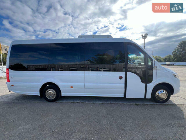 Білий Мерседес Sprinter, об'ємом двигуна 3 л та пробігом 360 тис. км за 95499 $, фото 1 на Automoto.ua
