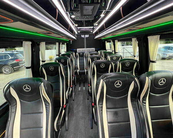 Білий Мерседес Sprinter, об'ємом двигуна 3 л та пробігом 360 тис. км за 95499 $, фото 18 на Automoto.ua