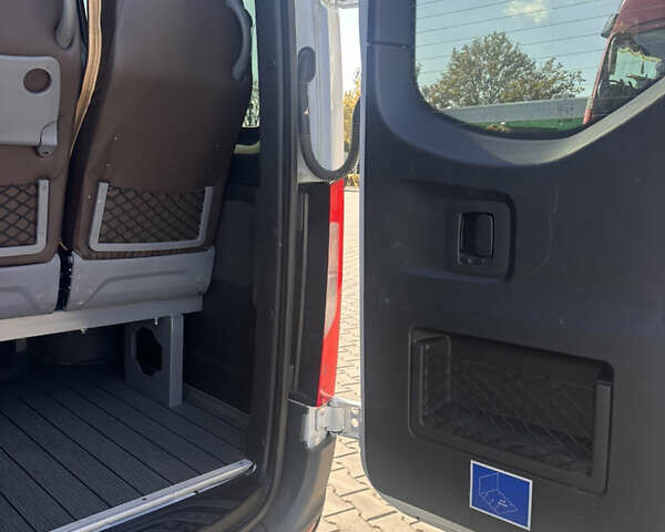 Белый Мерседес Sprinter, объемом двигателя 2.14 л и пробегом 73 тыс. км за 58500 $, фото 37 на Automoto.ua