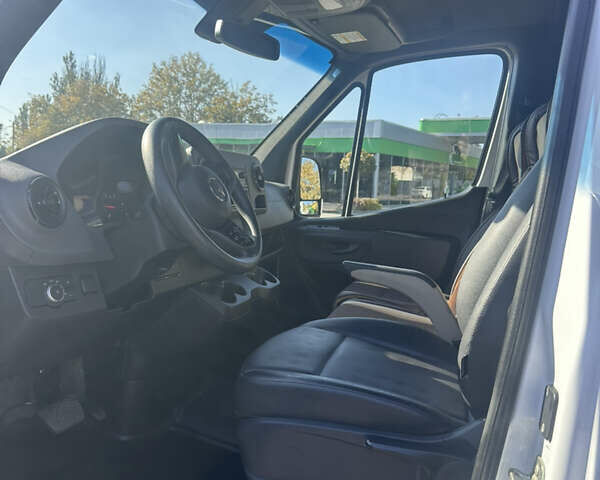 Белый Мерседес Sprinter, объемом двигателя 2.14 л и пробегом 73 тыс. км за 58500 $, фото 12 на Automoto.ua