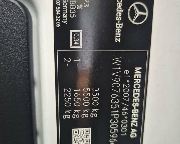 Белый Мерседес Sprinter, объемом двигателя 2 л и пробегом 264 тыс. км за 26565 $, фото 27 на Automoto.ua