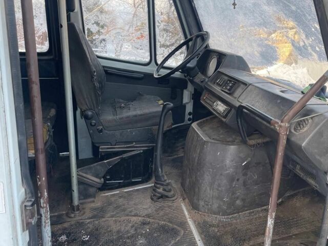 Белый Мерседес Sprinter, объемом двигателя 2.9 л и пробегом 200 тыс. км за 1600 $, фото 4 на Automoto.ua