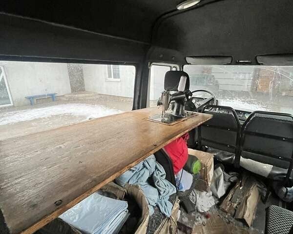 Белый Мерседес Sprinter, объемом двигателя 2.3 л и пробегом 50 тыс. км за 3000 $, фото 4 на Automoto.ua