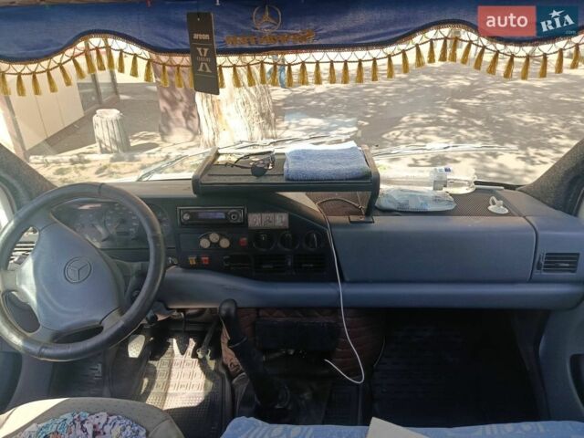 Белый Мерседес Sprinter, объемом двигателя 2.87 л и пробегом 582 тыс. км за 8000 $, фото 11 на Automoto.ua