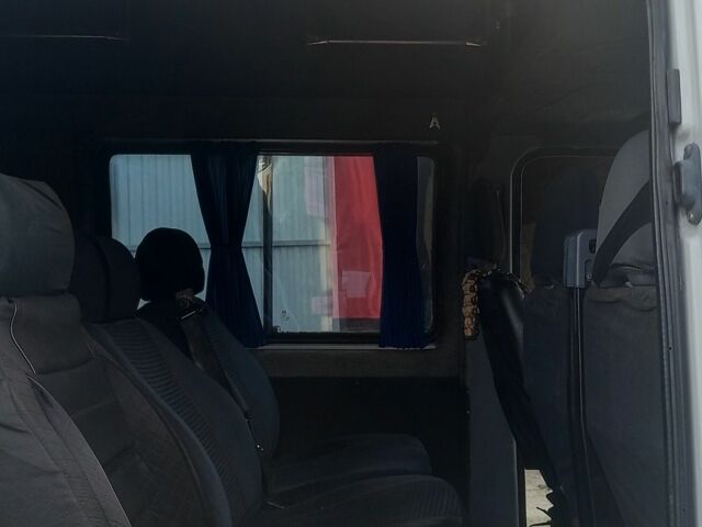 Белый Мерседес Sprinter, объемом двигателя 0 л и пробегом 500 тыс. км за 7330 $, фото 6 на Automoto.ua