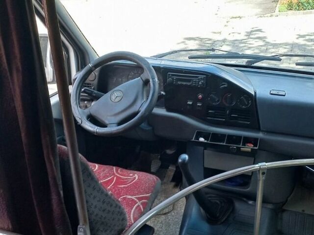 Белый Мерседес Sprinter, объемом двигателя 2.87 л и пробегом 75 тыс. км за 8800 $, фото 5 на Automoto.ua
