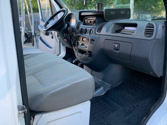 Белый Мерседес Sprinter, объемом двигателя 2.15 л и пробегом 652 тыс. км за 7800 $, фото 17 на Automoto.ua