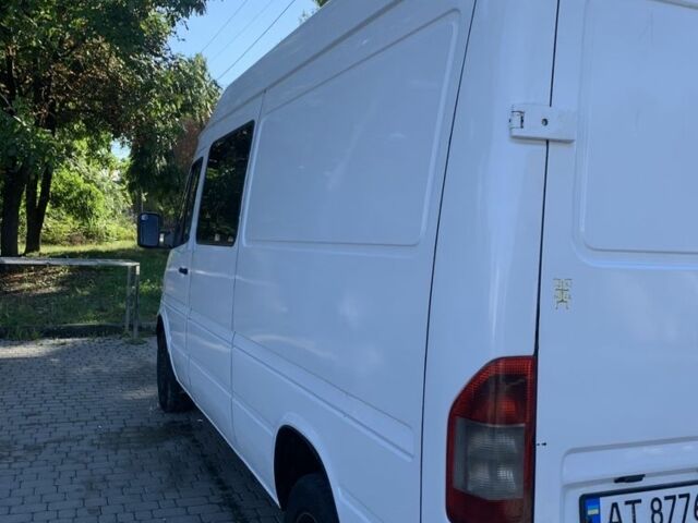 Білий Мерседес Sprinter, об'ємом двигуна 2.1 л та пробігом 652 тис. км за 7777 $, фото 2 на Automoto.ua