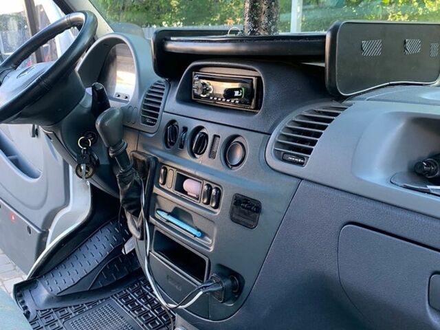 Белый Мерседес Sprinter, объемом двигателя 2.15 л и пробегом 652 тыс. км за 7800 $, фото 16 на Automoto.ua