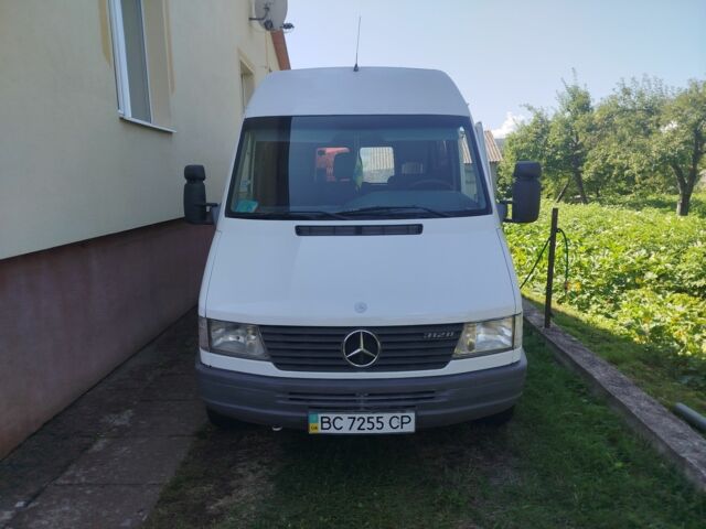 Белый Мерседес Sprinter, объемом двигателя 2.9 л и пробегом 446 тыс. км за 9500 $, фото 1 на Automoto.ua