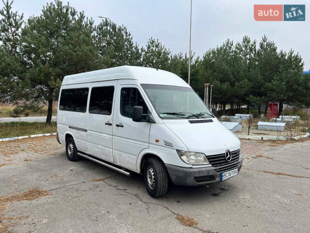 Белый Мерседес Sprinter, объемом двигателя 2.15 л и пробегом 370 тыс. км за 5900 $, фото 2 на Automoto.ua