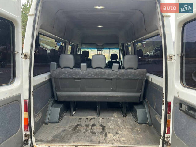 Белый Мерседес Sprinter, объемом двигателя 2.15 л и пробегом 370 тыс. км за 5900 $, фото 15 на Automoto.ua