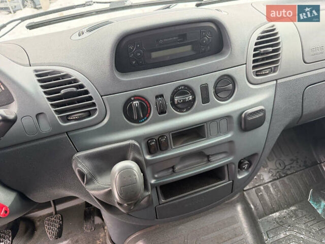 Білий Мерседес Sprinter, об'ємом двигуна 2.1 л та пробігом 275 тис. км за 13500 $, фото 12 на Automoto.ua