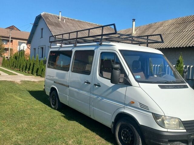 Белый Мерседес Sprinter, объемом двигателя 2.15 л и пробегом 490 тыс. км за 6700 $, фото 1 на Automoto.ua