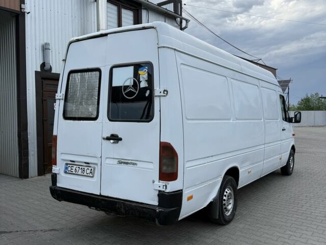 Белый Мерседес Sprinter, объемом двигателя 2.2 л и пробегом 500 тыс. км за 6965 $, фото 7 на Automoto.ua