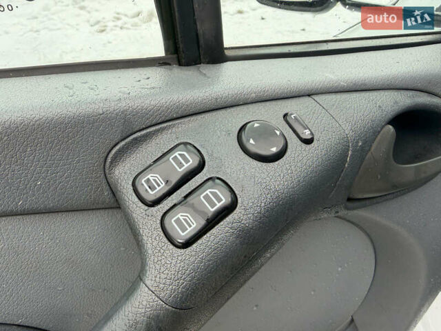 Білий Мерседес Sprinter, об'ємом двигуна 2.1 л та пробігом 275 тис. км за 13500 $, фото 13 на Automoto.ua