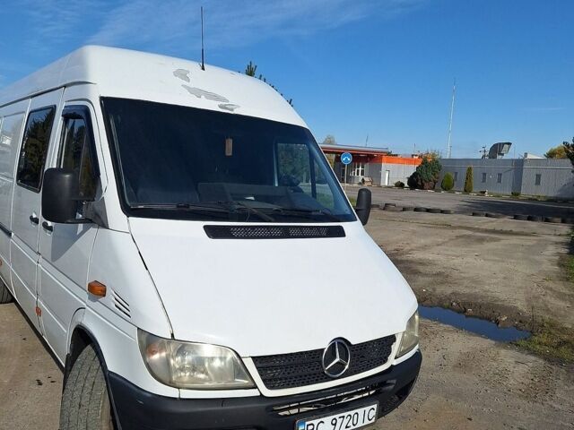 Білий Мерседес Sprinter, об'ємом двигуна 2.69 л та пробігом 450 тис. км за 8250 $, фото 1 на Automoto.ua