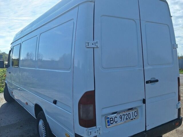 Білий Мерседес Sprinter, об'ємом двигуна 2.69 л та пробігом 450 тис. км за 8250 $, фото 3 на Automoto.ua