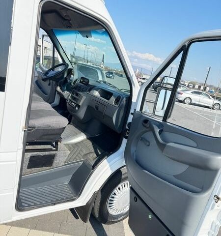 Белый Мерседес Sprinter, объемом двигателя 2.15 л и пробегом 391 тыс. км за 7300 $, фото 15 на Automoto.ua