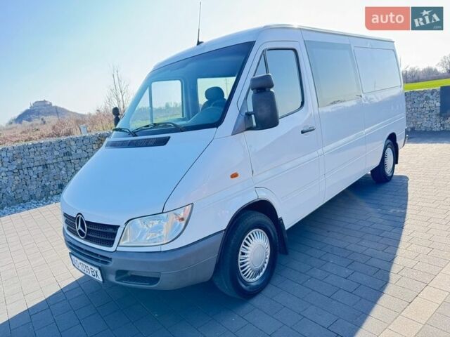 Белый Мерседес Sprinter, объемом двигателя 2.15 л и пробегом 391 тыс. км за 7300 $, фото 42 на Automoto.ua