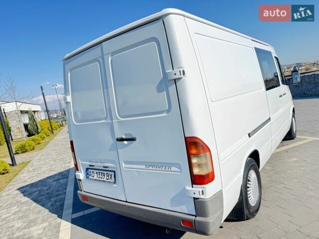 Белый Мерседес Sprinter, объемом двигателя 2.15 л и пробегом 391 тыс. км за 7300 $, фото 6 на Automoto.ua