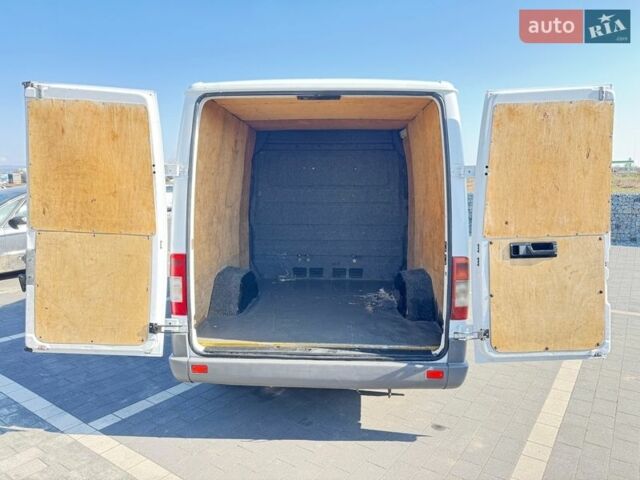 Белый Мерседес Sprinter, объемом двигателя 2.15 л и пробегом 391 тыс. км за 7300 $, фото 21 на Automoto.ua