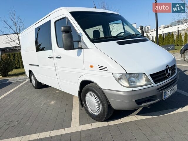 Белый Мерседес Sprinter, объемом двигателя 2.15 л и пробегом 391 тыс. км за 7300 $, фото 3 на Automoto.ua