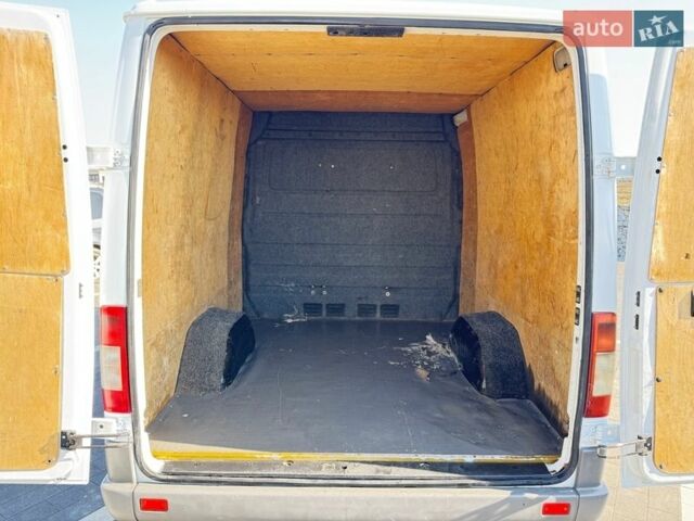 Белый Мерседес Sprinter, объемом двигателя 2.15 л и пробегом 391 тыс. км за 7300 $, фото 24 на Automoto.ua