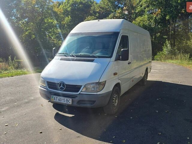 Белый Мерседес Sprinter, объемом двигателя 2.2 л и пробегом 530 тыс. км за 8300 $, фото 1 на Automoto.ua