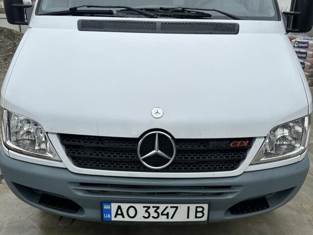Білий Мерседес Sprinter, об'ємом двигуна 2.1 л та пробігом 500 тис. км за 7500 $, фото 4 на Automoto.ua