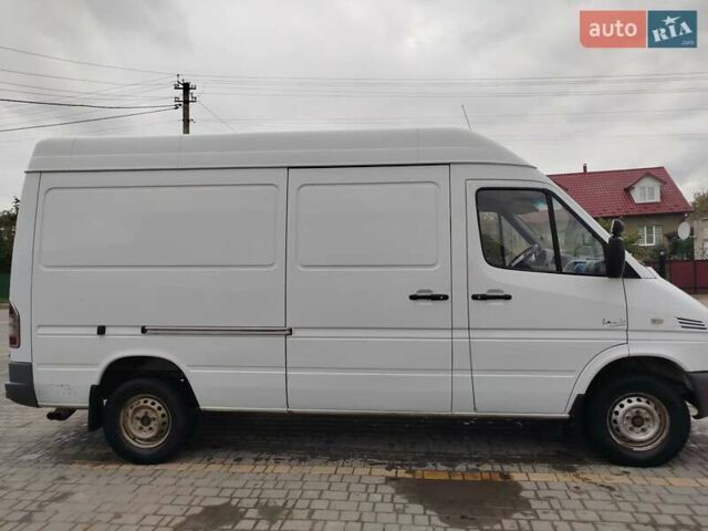 Белый Мерседес Sprinter, объемом двигателя 2.2 л и пробегом 460 тыс. км за 7500 $, фото 2 на Automoto.ua