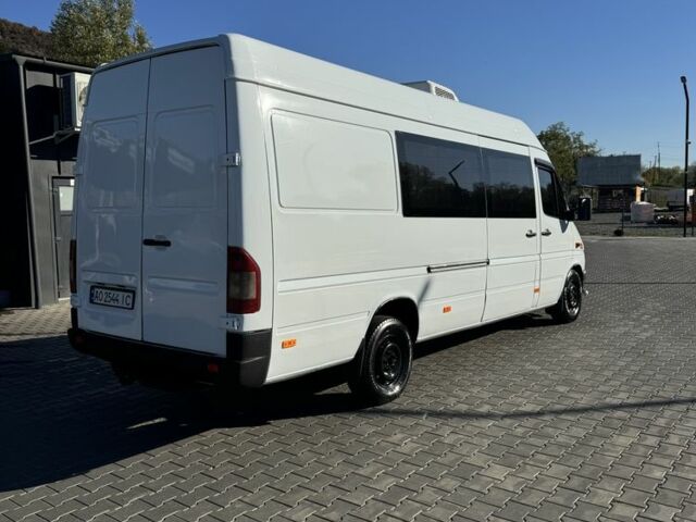 Білий Мерседес Sprinter, об'ємом двигуна 2.7 л та пробігом 420 тис. км за 8725 $, фото 3 на Automoto.ua