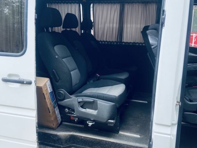 Белый Мерседес Sprinter, объемом двигателя 2.7 л и пробегом 45 тыс. км за 7900 $, фото 7 на Automoto.ua