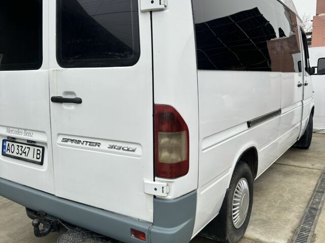 Білий Мерседес Sprinter, об'ємом двигуна 2.1 л та пробігом 500 тис. км за 7500 $, фото 5 на Automoto.ua