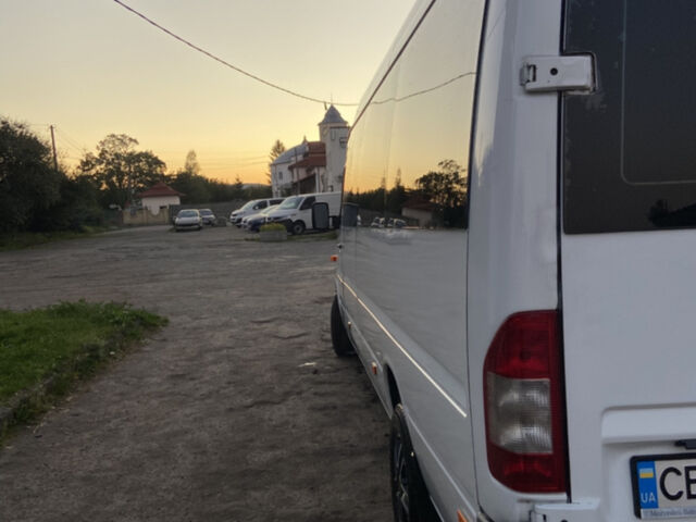 Білий Мерседес Sprinter, об'ємом двигуна 2.69 л та пробігом 350 тис. км за 8000 $, фото 3 на Automoto.ua