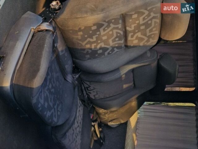 Белый Мерседес Sprinter, объемом двигателя 2.15 л и пробегом 639 тыс. км за 6800 $, фото 15 на Automoto.ua