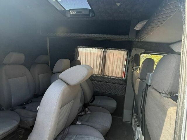 Белый Мерседес Sprinter, объемом двигателя 2.15 л и пробегом 240 тыс. км за 6900 $, фото 7 на Automoto.ua