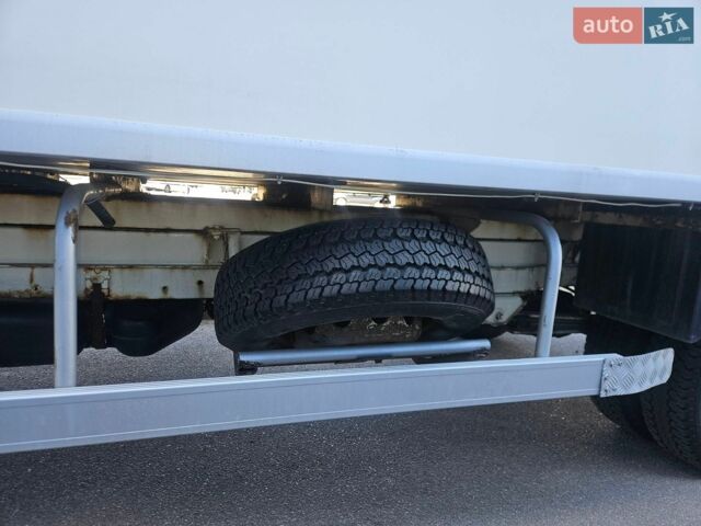 Білий Мерседес Sprinter, об'ємом двигуна 2.7 л та пробігом 690 тис. км за 15000 $, фото 14 на Automoto.ua