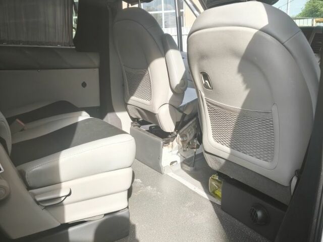 Белый Мерседес Sprinter, объемом двигателя 2.1 л и пробегом 498 тыс. км за 14500 $, фото 8 на Automoto.ua