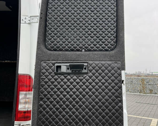 Білий Мерседес Sprinter, об'ємом двигуна 2.15 л та пробігом 280 тис. км за 7000 $, фото 35 на Automoto.ua