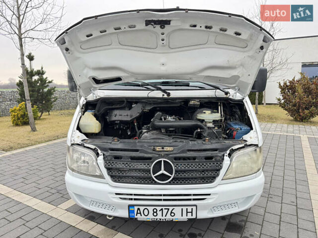 Білий Мерседес Sprinter, об'ємом двигуна 2.15 л та пробігом 280 тис. км за 7000 $, фото 38 на Automoto.ua